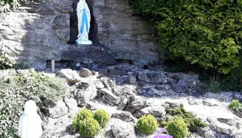 Carfin Grotto - Motherwell Ml1 5Al