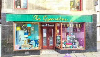 The Quernstone Knitwear Shop - Stromness Kw16 3Bs