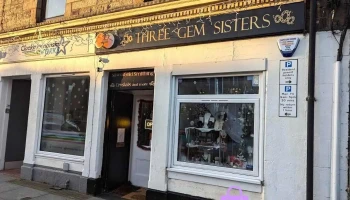Three Gem Sisters - Alloa