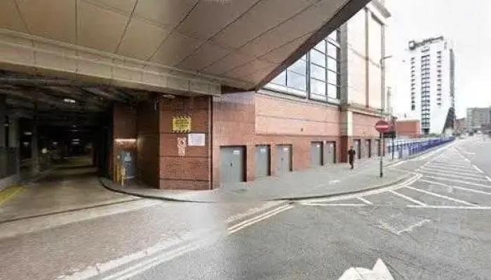 Accessorize -  Street View 360deg - Glasgow