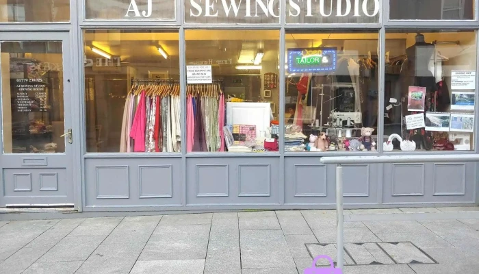 Aj Dressmakers - Peterhead Ab42 1Tl