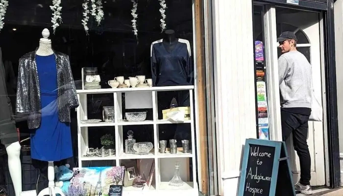 Ardgowan Hospice Charity Shop - Kilmacolm - Drumpellier Place