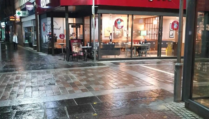 Artizan Shopping Centre - College Way