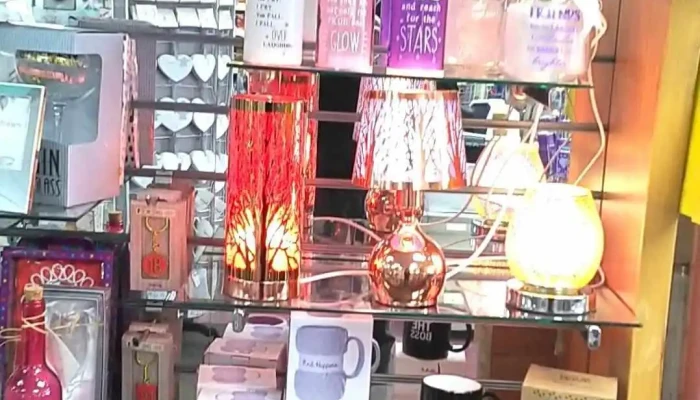 Gift Shop Poppies -  All - Glasgow