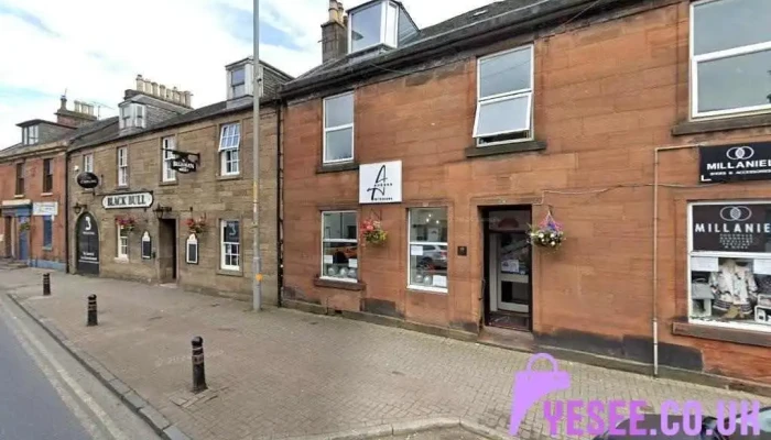 Millaniel Boutique - Mauchline Ka5 5Ab