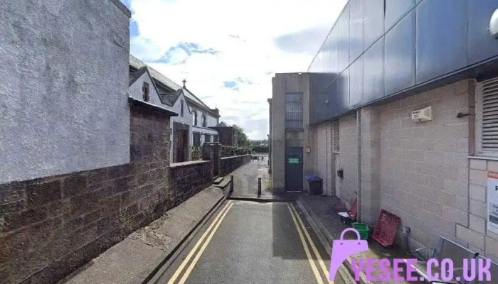 Sass Wear - Newton Mearns