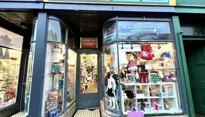 The Girvan Bargain Store - Girvan Ka26 9Ae