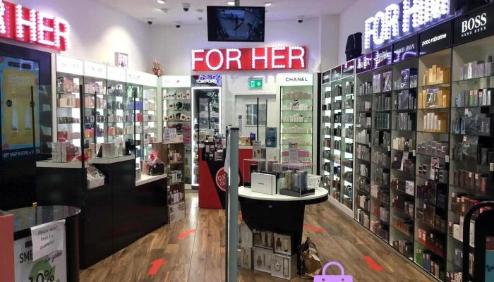 The Perfume Shop Silverburn -  Inside - Glasgow