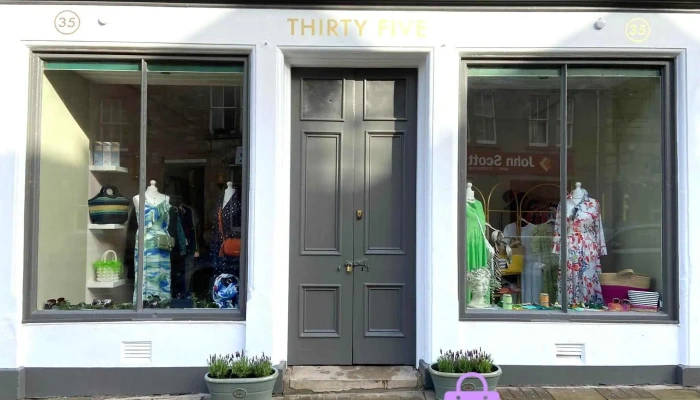 Thirty Five - Jedburgh Td8 6Aq