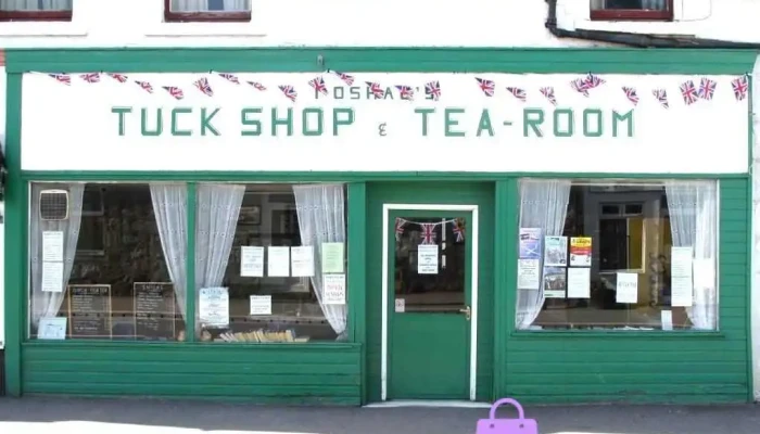 Tuck Shop - Newtonmore Ph20 1Da